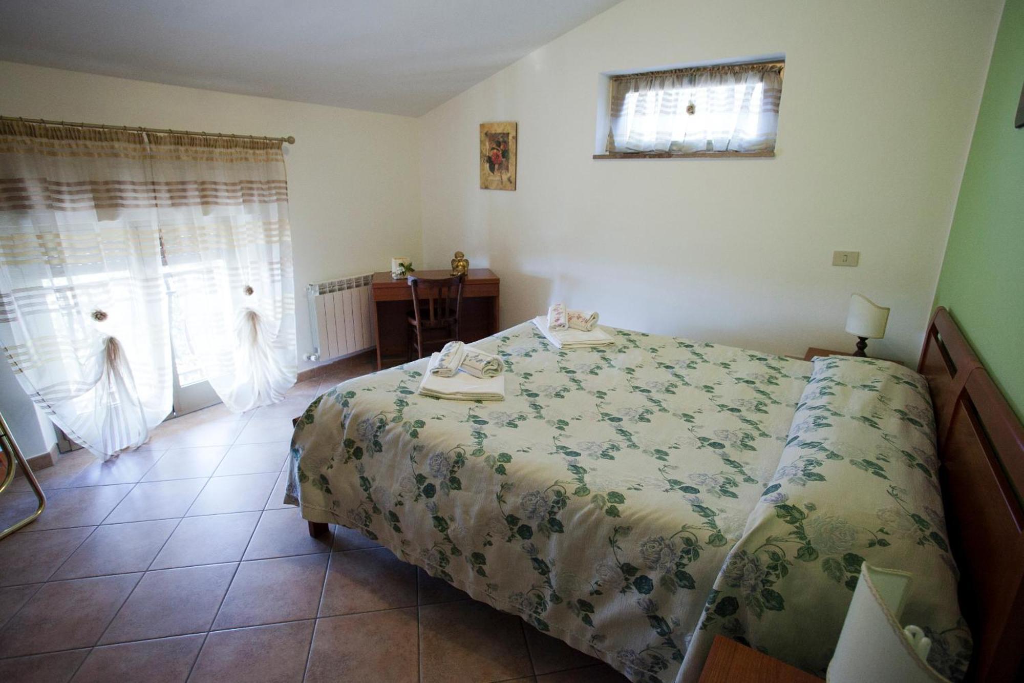 Il Tugurio Agriturismo B&B Ривоторто Екстериор снимка